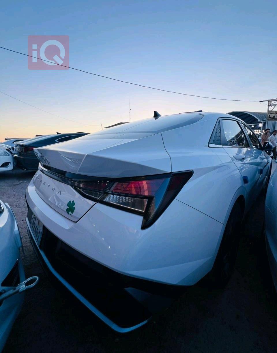 هيونداي النترا